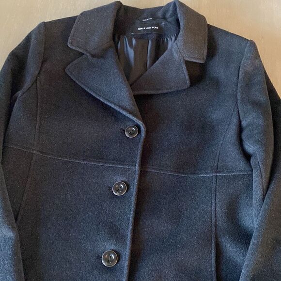 Jones New York Classic Charcoal Gray
Wool Blend Long Coat Women’s Size 12 EUC - Picture 4 of 10